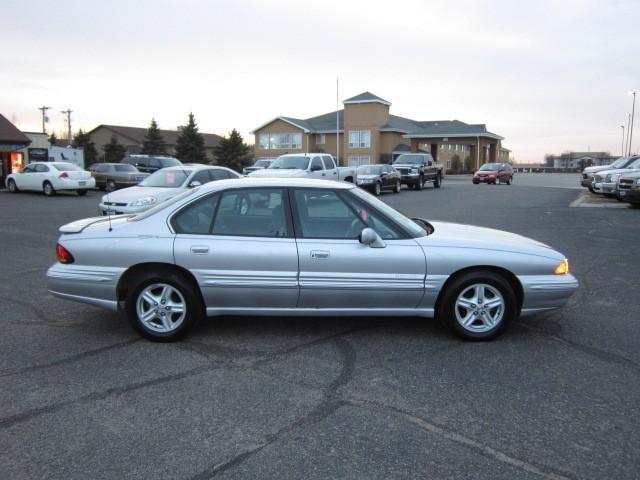 Pontiac Bonneville 1999 photo 5