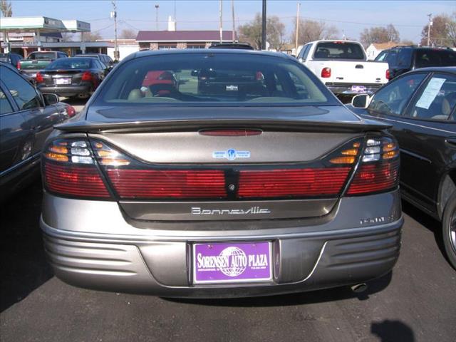 Pontiac Bonneville 2000 photo 3