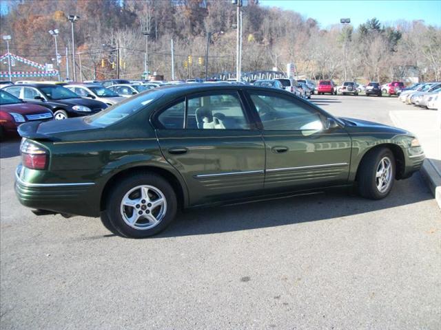 Pontiac Bonneville 2000 photo 2