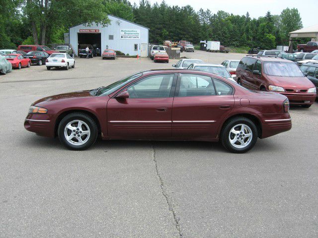 Pontiac Bonneville 2000 photo 2