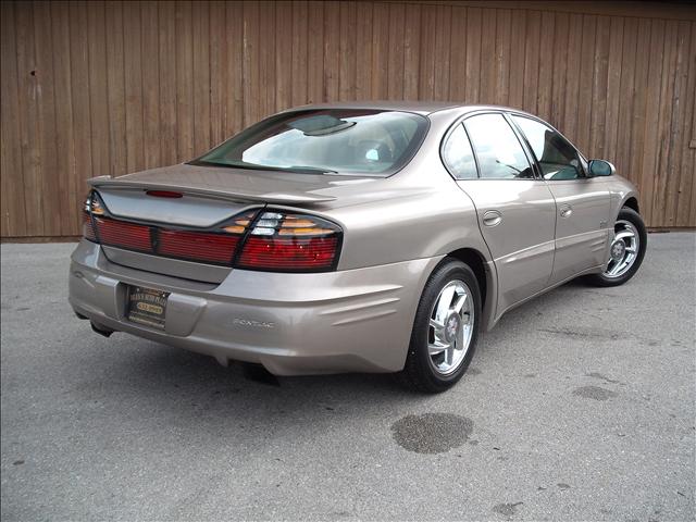 Pontiac Bonneville 2000 photo 2