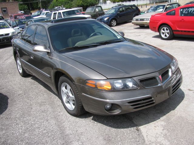 Pontiac Bonneville 2000 photo 1