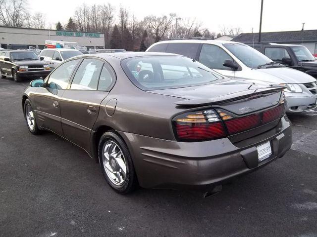 Pontiac Bonneville 2000 photo 4