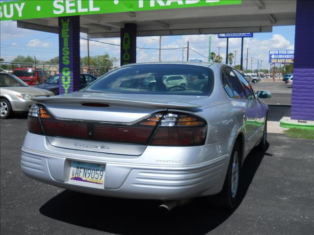 Pontiac Bonneville 2000 photo 2