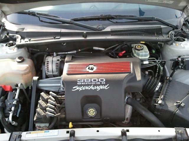 Pontiac Bonneville 2000 photo 3