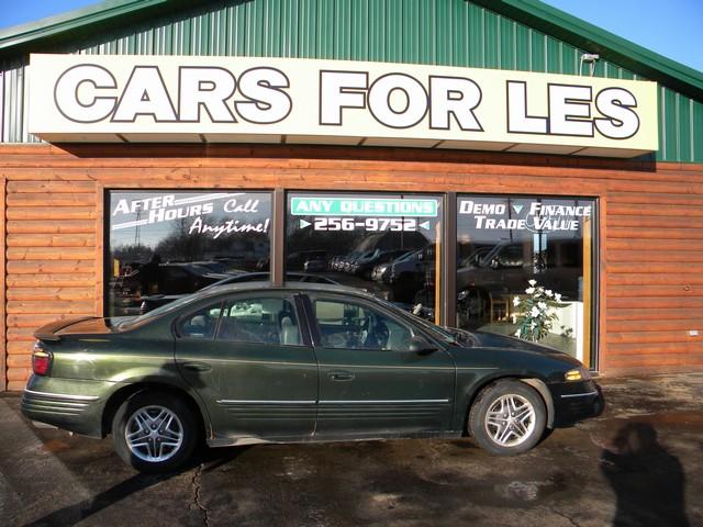 Pontiac Bonneville SE Sedan