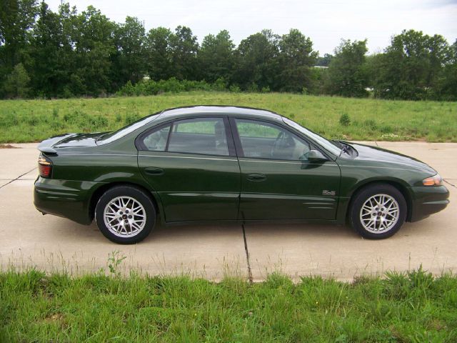 Pontiac Bonneville 2000 photo 9