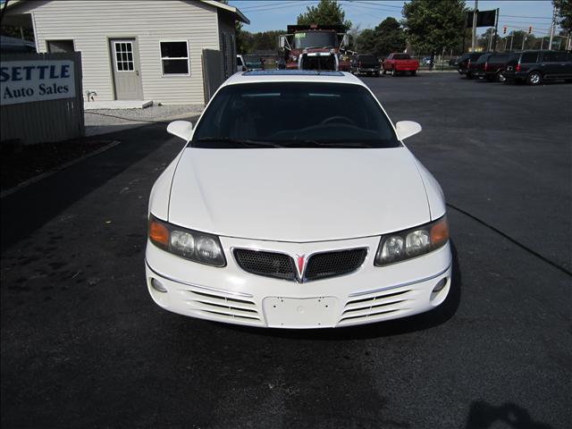 Pontiac Bonneville 2001 photo 2