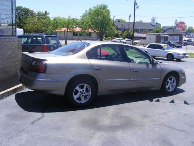 Pontiac Bonneville 2001 photo 5