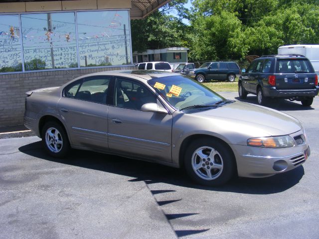 Pontiac Bonneville 2001 photo 6