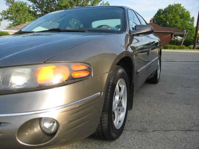 Pontiac Bonneville 2001 photo 41