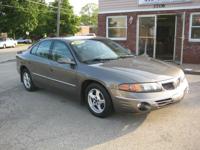 Pontiac Bonneville 2001 photo 6