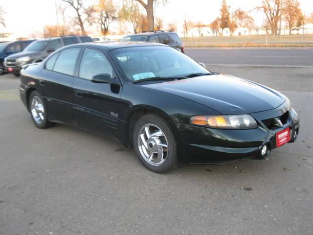 Pontiac Bonneville 2001 photo 3