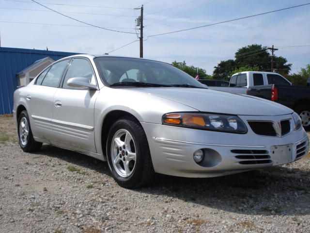 Pontiac Bonneville 2001 photo 20