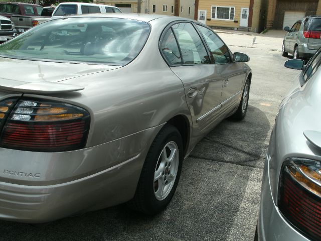 Pontiac Bonneville 2002 photo 10