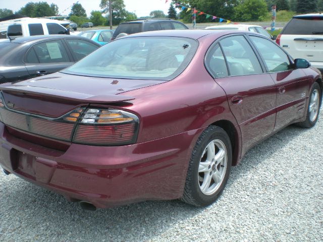 Pontiac Bonneville 2002 photo 1