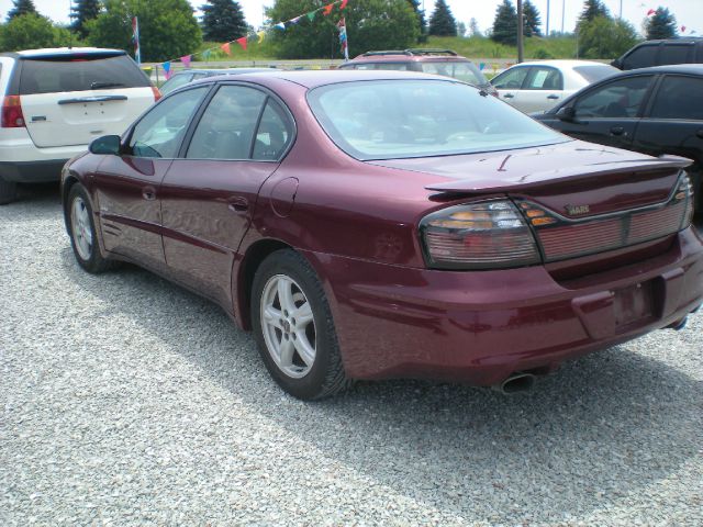 Pontiac Bonneville 2002 photo 3