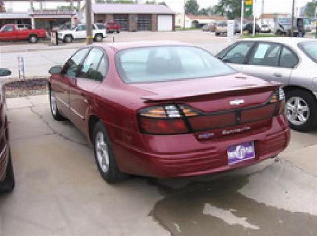 Pontiac Bonneville 2003 photo 1