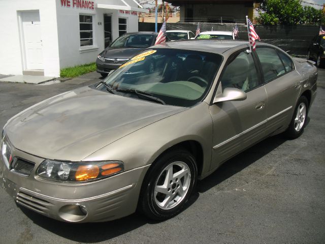 Pontiac Bonneville 2003 photo 2