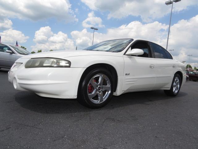 Pontiac Bonneville 2003 photo 1