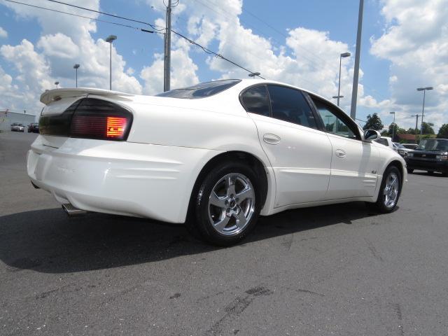 Pontiac Bonneville 2003 photo 4