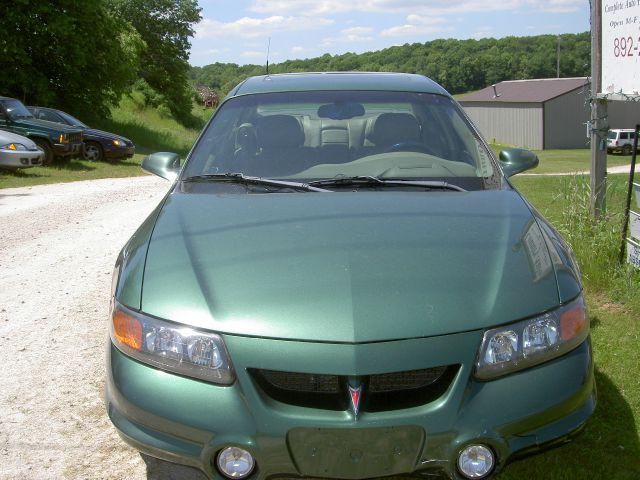 Pontiac Bonneville 2003 photo 1