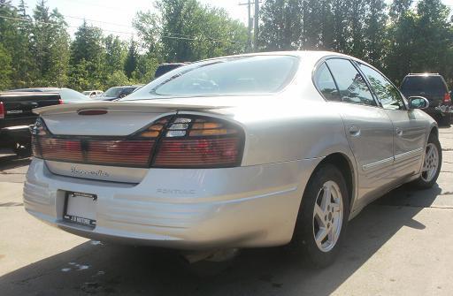 Pontiac Bonneville 2003 photo 3