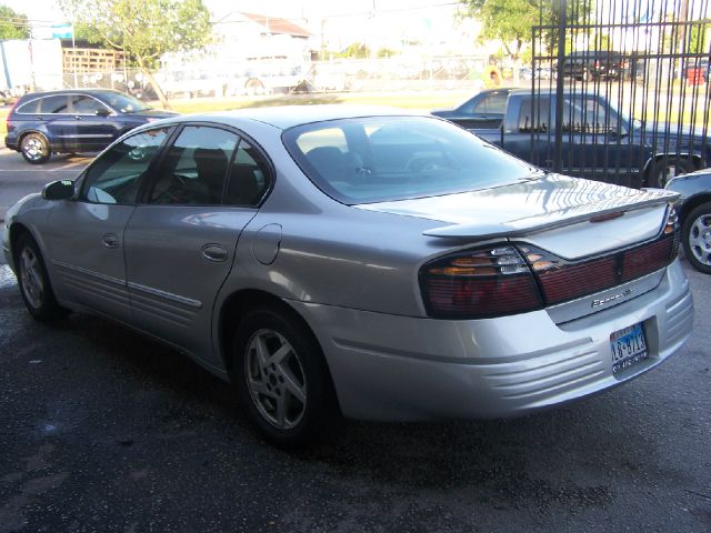 Pontiac Bonneville 2003 photo 3