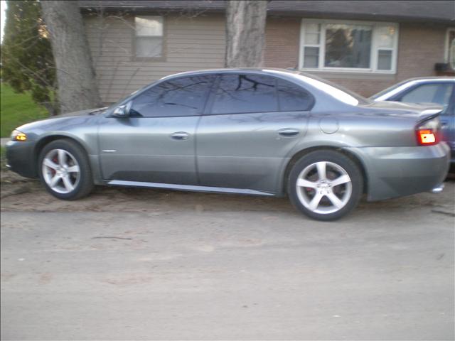 Pontiac Bonneville Special Sedan