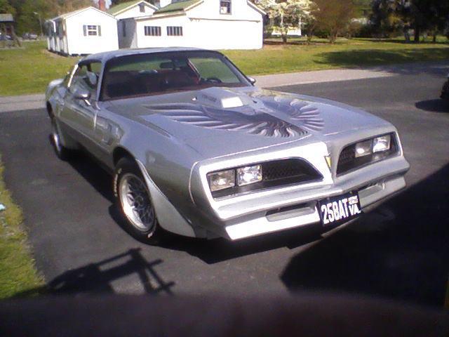 Pontiac Firebird 1978 photo 1