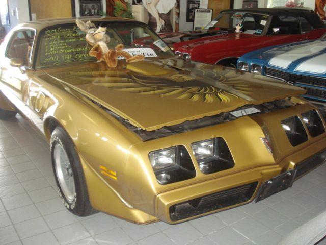 Pontiac Firebird 1979 photo 1