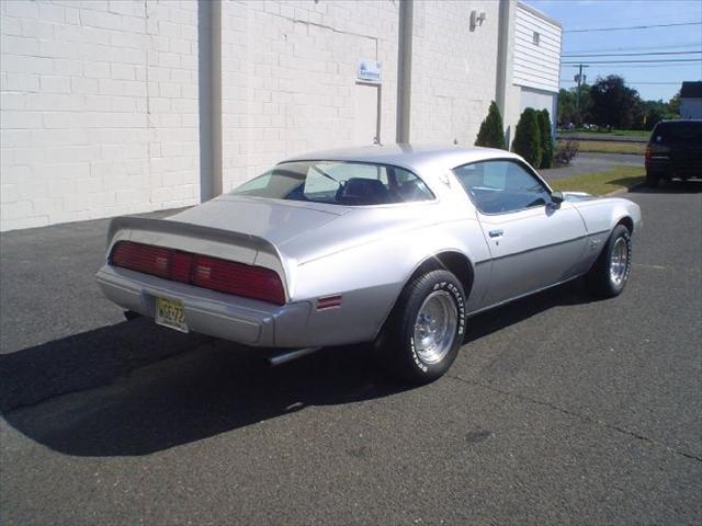 Pontiac Firebird 1979 photo 2