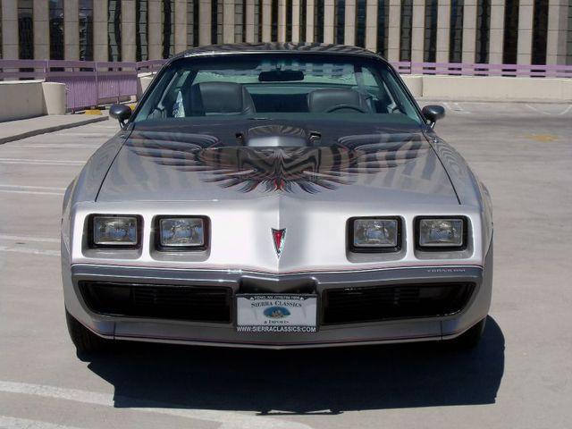 Pontiac Firebird 1979 photo 1