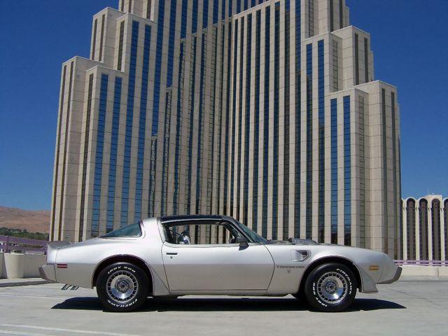 Pontiac Firebird 1979 photo 2