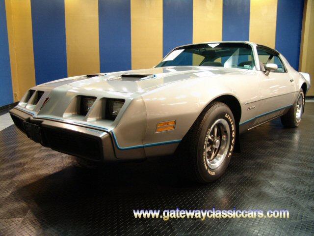 Pontiac Firebird 1979 photo 1