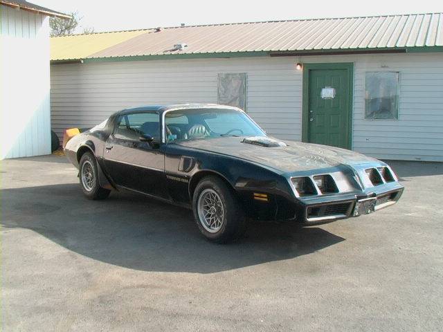 Pontiac Firebird 1979 photo 2