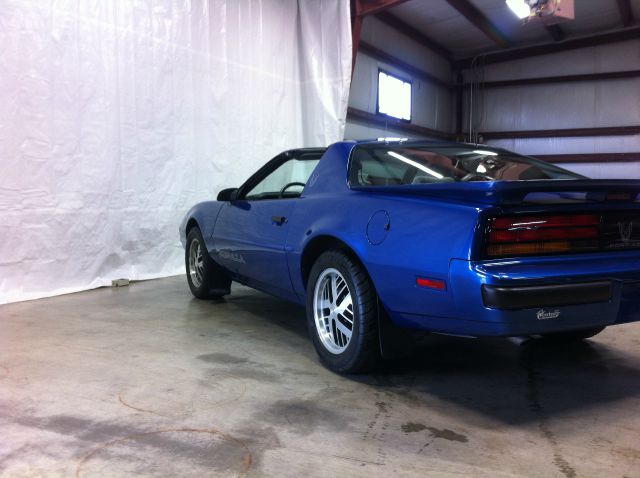 Pontiac Firebird 1987 photo 3