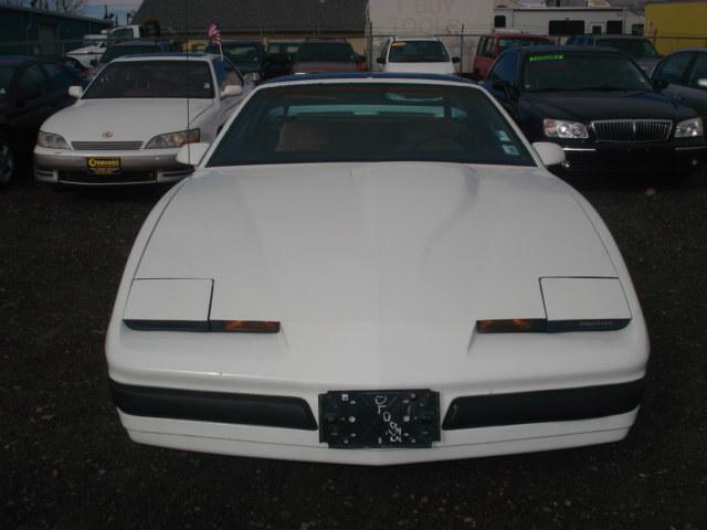 Pontiac Firebird Base Coupe