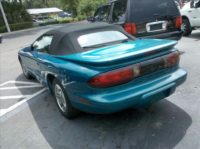 Pontiac Firebird 1995 photo 2