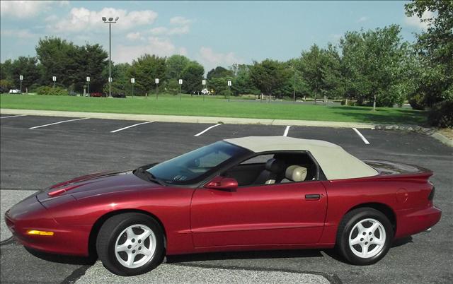 Pontiac Firebird 1996 photo 2