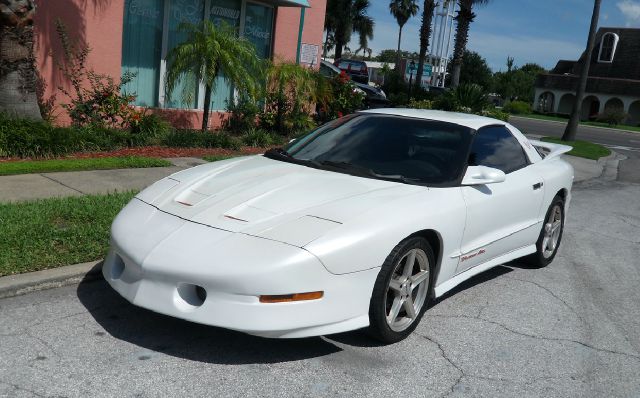 Pontiac Firebird 1997 photo 3