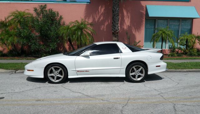 Pontiac Firebird 1997 photo 4