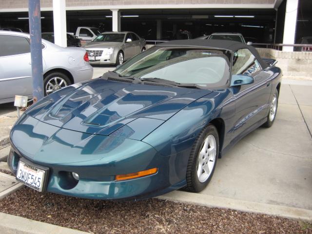 Pontiac Firebird 1997 photo 1