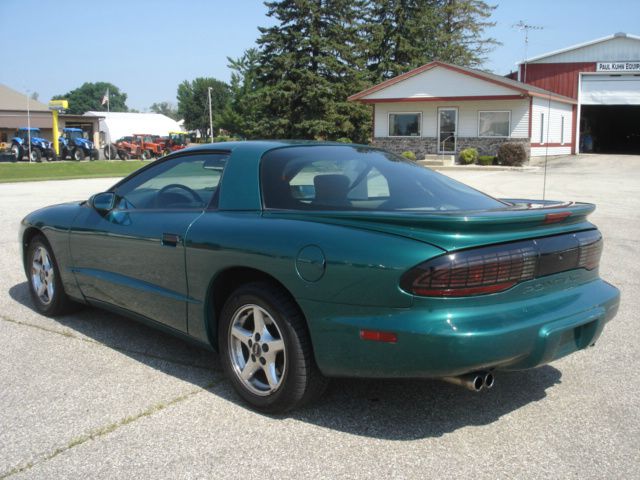 Pontiac Firebird 1997 photo 3