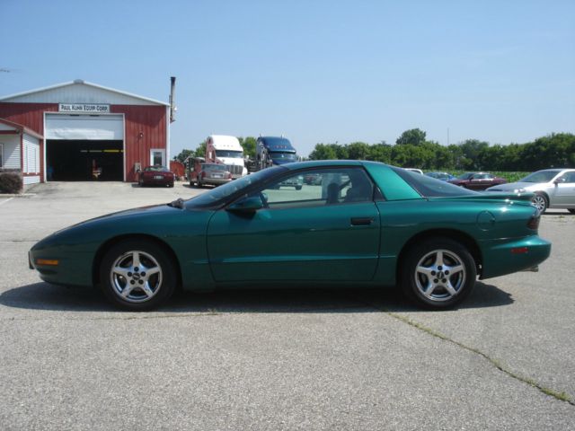 Pontiac Firebird 1997 photo 4