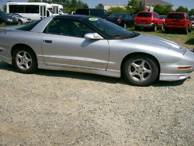 Pontiac Firebird 1997 photo 2