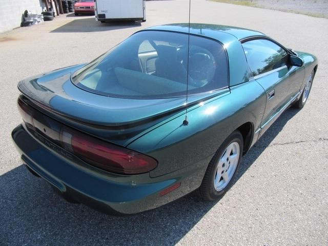 Pontiac Firebird 1997 photo 3