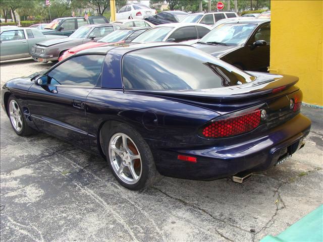 Pontiac Firebird 1998 photo 2