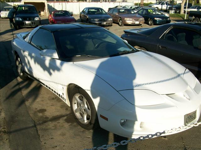 Pontiac Firebird 1998 photo 1