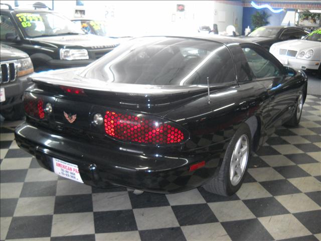 Pontiac Firebird Base Coupe